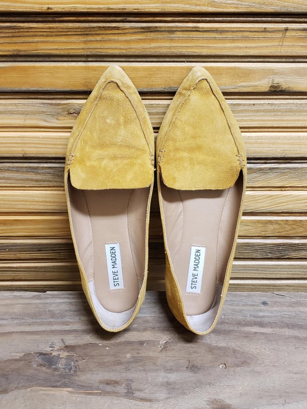 Steve Madden Feather Mustard Yellow Suede Pointed Toe Loafers Size 8.5